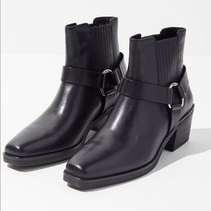 SOLD Vagabond Simone western moto boot